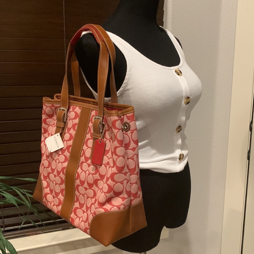 COACH New Vintage Shoulder Bag Signature Pink and Tan Tote with Dust Bag - Picture 4 of 14